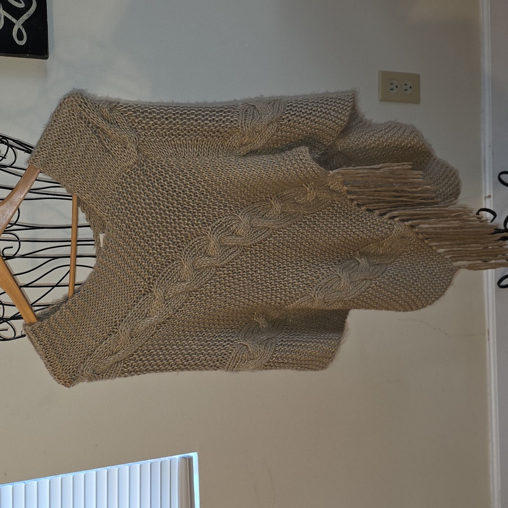 Faded Glory Womens Poncho Cable Knit- Beige One Size (Joni # 19)
